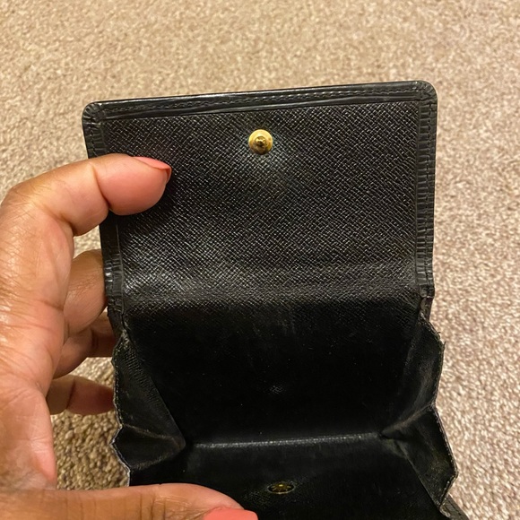 Louis Vuitton compact wallet - Picture 8 of 11